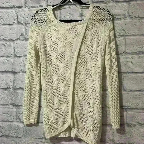 Jessica Simpson Knit Pullover Small - Picture 2 of 2